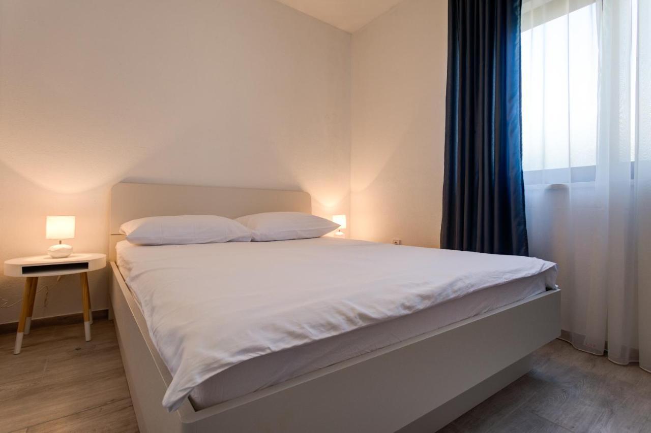 Love Apartments Zečevo 外观 照片