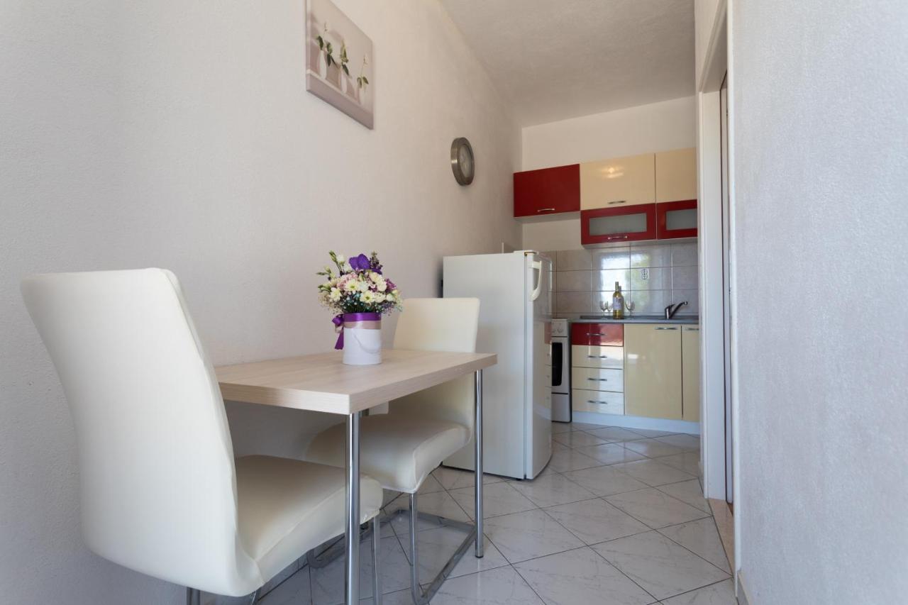 Love Apartments Zečevo 外观 照片